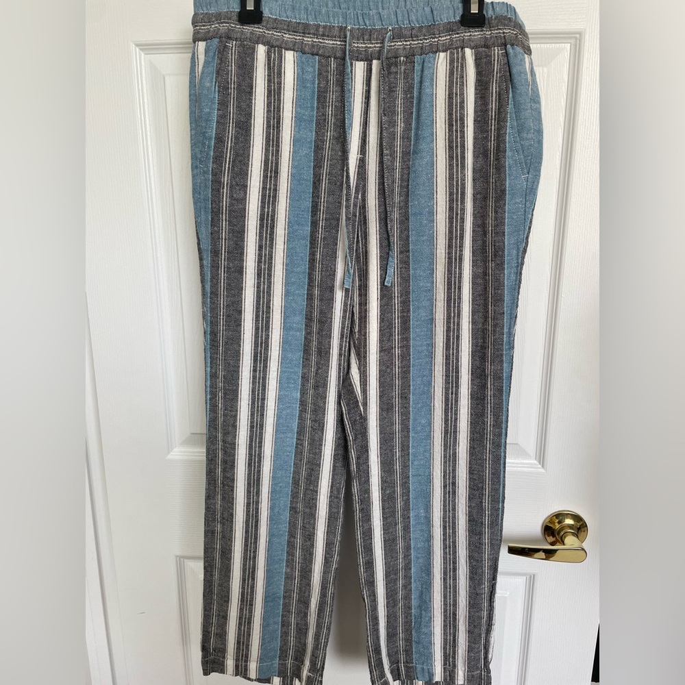 Medium petite Ann Taylor linen pants. Blue, charcoal and white.